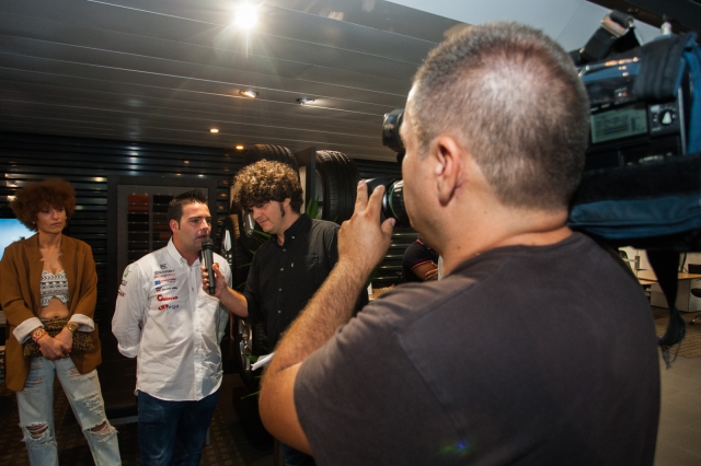 019 presentacin porsche 2010 ares racing 012